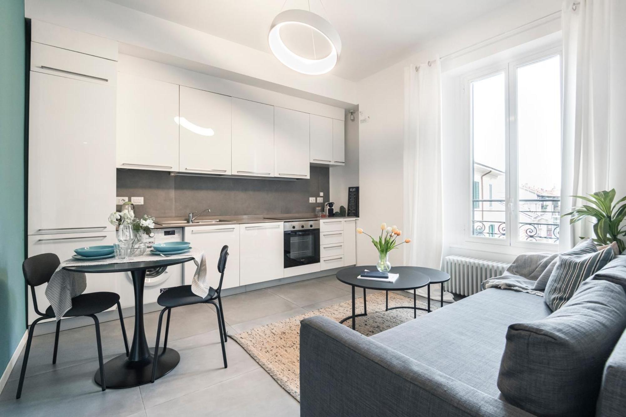 New Flat Fully Furnished In P.Ta Romana Milan Exterior photo